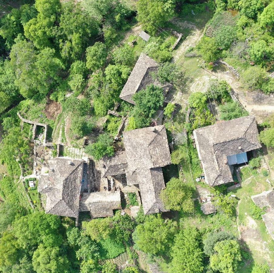 Traditional Guesthouse Përmet 외부 사진